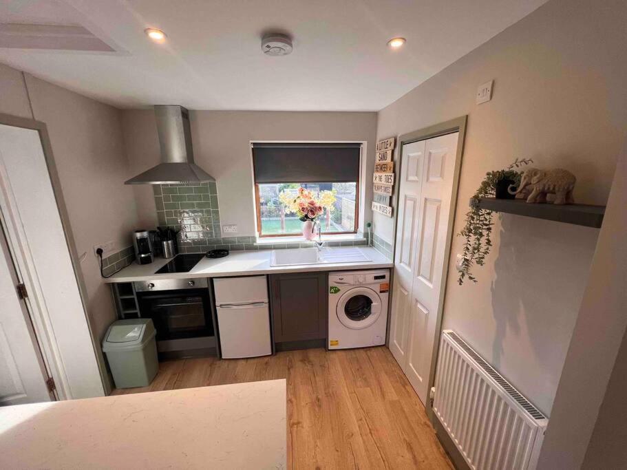 Seaview 1 Bed Open Condo - Free Parking Brighton Eksteriør bilde