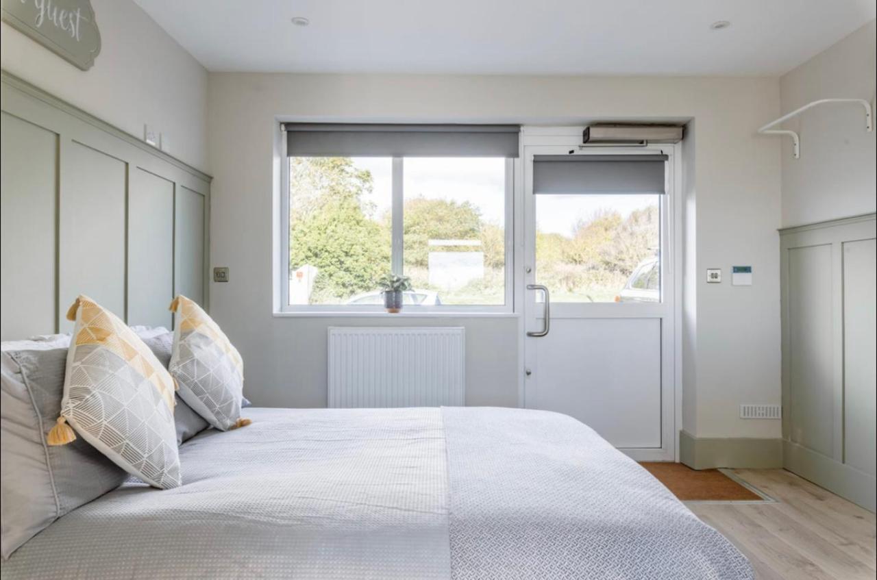 Seaview 1 Bed Open Condo - Free Parking Brighton Eksteriør bilde